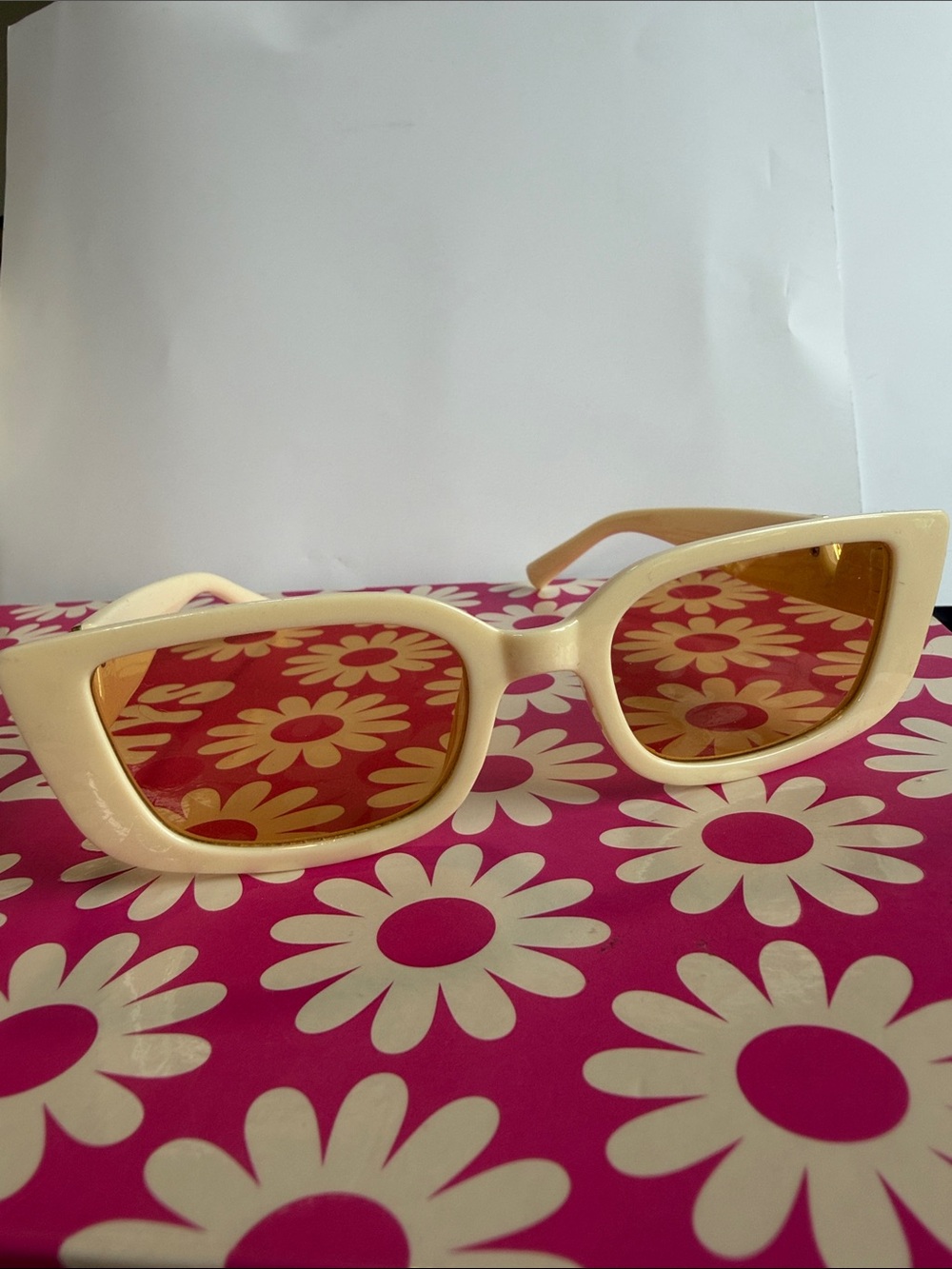 Beige Retro Square Sunglasses - Women Accessories - Picture 6 of 6